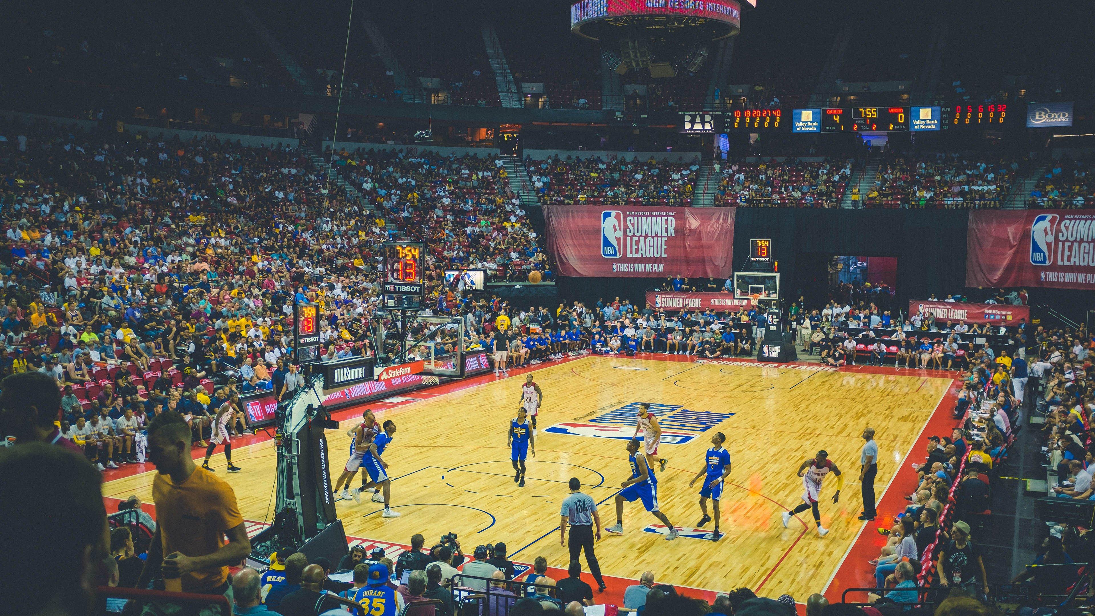 单节7助攻令球队避免连败 霍福德才是绿军真核？